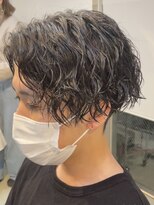 フィフス 原宿(fifth)&nbsp;波巻きスパイラルツイストスパイラルパーマツーブロックマンバン