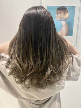 ムク(MUK) バレイヤージュ