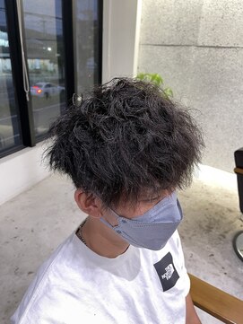 ストゥー(StueW.) 【倉敷】【岡山】【髪質改善】メンズ×スパイラルパーマ