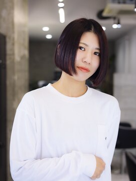 スラップス(SLAPS.) ボブ　ストレート　切りっぱなし　カシスピンク