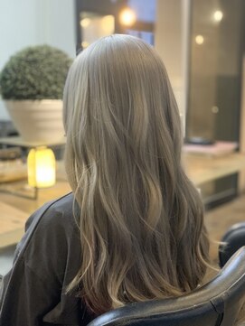 ベリード(varied) #white grayzy