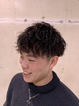 フランクスバーバーザスタンド(Frank’s barber the stand) メンズツーブロックパーマツイストスパイラルF