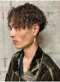 外国人風ツイストスパイラルマッシュパーマ ツーブロック