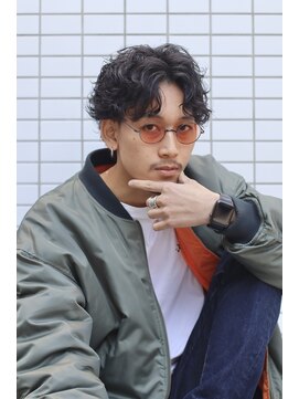 ルアウラフ(LUAU LOUGH) 【YASU】ツネタダイキ風グランジパーマIG→@yasu_lough_