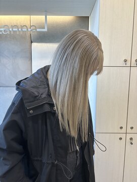 アナ ラーナ(Anna Lanna) 柔らかホワイトベージュ