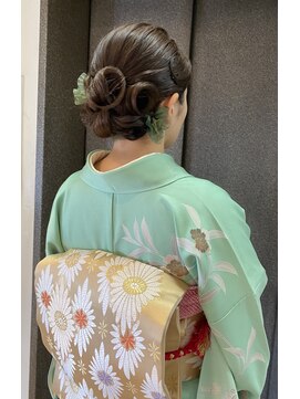 キーポイント(K Point) 【ママさんのお宮参りに♪】カールシニヨン