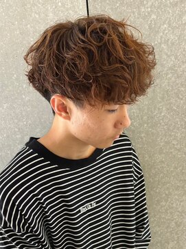 ニアウ 伊勢崎連取店(Niau) 波巻きスパイラルパーマツイストスパイラルパーマシャドウパーマ