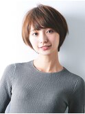 イメチェン　ホワイトブロンド　外ハネボブ 美髪　ワイドバング