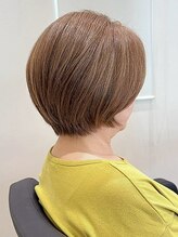 【育てる白髪ぼかし】は常に伸びる髪を意識しつつ、繰り返すほどおしゃれになっていく白髪染めのこと♪