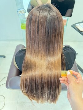 スリーヘアーデザインズ(Three Hair Designs) a