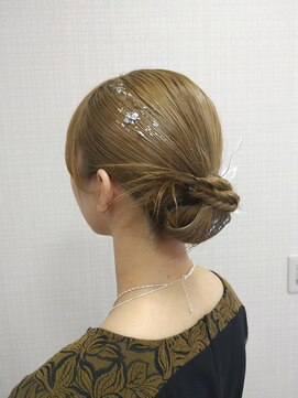 サロン ド オリーブ 【お宮さん参りに】タイトスタイル