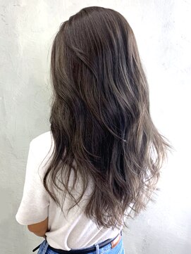 アイティー バイ アルバム 浦和店(IT by ALBUM) グレージュハイライト_オリーブカラーハイライトカラー_ba244771