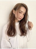 ブラウンカラーでこなれ感ある大人スタイル
