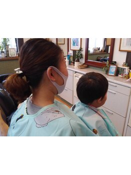 【駐車場あり】”美容院に行きたいけど子供が心配で行くのが難しい”とお悩みの子育てママさんにおすすめ！