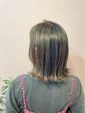 ノチカ(nochika) モノトーンバレイヤージュ×ボブ