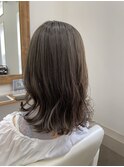 ・透明感抜群オリーブベージュ