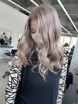 エゴル ナゴヤサカエ(ENGOL NAGOYA SAKAE) ホワイトパールベージュ