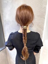 アイユー(ii+U)&nbsp;ローポニーテール　フィンガーエイト　上品