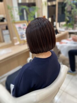 アッシュ 行徳店(Ash) 大人ボブ 白髪ぼかしハイライト×ナチュラルブラウン