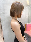 切りっぱなしボブ×マロンベージュ