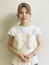 クララ サカエ(CLALA Sakae LA.DONNA group) 川村 奈々