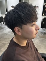 ヒュイル バイ ニアウ(Hwyl by Niau) メンズマッシュパーマニュアンスパーマスパイラルパーマ刈り上げ