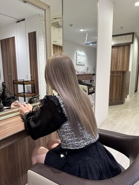 リスト(Re:st) イルミナ/ダブルカラー/バレイヤージュ/ミルクティーベージ