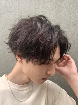 フィフスジングウマエ 原宿(fifth JINGUMAE) 緩めスパイラルパーママッシュシャドウパーマ原宿30代