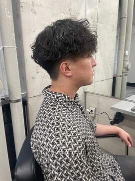 クリアバイフォレスト 流山おおたかの森(Clear by Forest.) 刈り上げマッシュ×波巻きパーマ