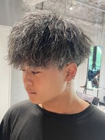 オンド(Onde) ハイライト×ツイストパーマ