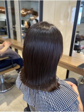 ニーイチイチ(211) ボブ/ミディアムボブ