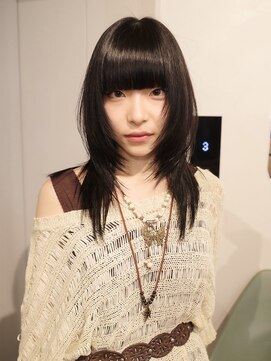 ヨー(Yoh-) 【ミディアムウルフ/中里千尋】ロングウルフ/ウルフ/レイヤー