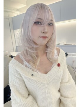 ノラ ウメダ(NORA UMEDA) 【chiaki】whiteハイトーンミディアムレイヤーケアブリーチ