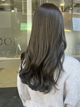 ヒール 大井町店(heel.OOI) オリーブグレージュ　透明感