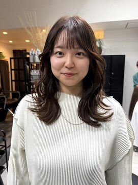 ディーエックス ウエスト(Dxxxx WEST) レイヤーカット くびれヘア グレージュカラー 韓国