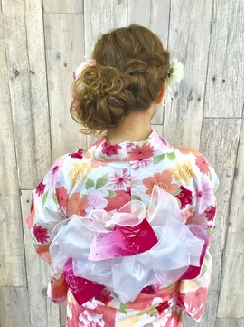 ヘアースペース ムーン(Hair Space MOON) ゆかたの着付けとヘアセットは岡山表町のヘアースペースムーンへ
