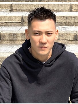 クオンヒール 淀屋橋店(QUON HEAL) スペインカール/スパイキーショート/フェザーパーマ/フェード