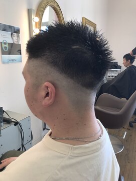 コワファースト 別府 フェードカット