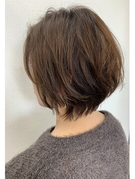 ムース 福島市店(Mousse-88-) ナチュラルウェーブ ショートボブ グレージュ