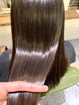 ニノット 武蔵小杉(○nino.) 11月#黒髪カタログ# グレーベージュ#レイヤーロング#前髪パーマ