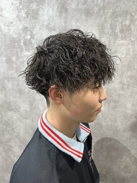 スピン 本八幡(SPIN) スペインカール/スパイキーショート/ブルーブラック/本八幡