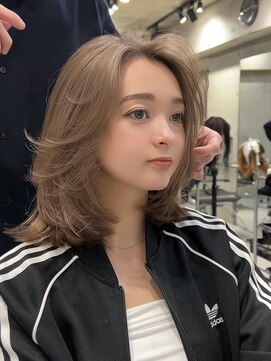 サイン 表参道(SIGN) 韓国ヘアグレージュカラーブリーチ無し髪質改善イヤリングカラー