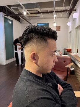 モップス 金沢文庫店(MOPS) スキンフェードサイドパート