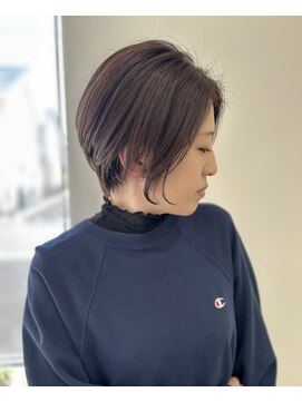 エフ(ef.) 前下がりショート/アッシュブラウン