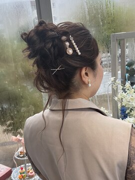 ヘアセット専門サロン by OKINAWA WATABE WEDDING 那覇店 高めアップスタイル