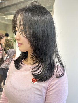 レイヤーカット　ミディアムレイヤー　韓国レイヤー　顔まわり