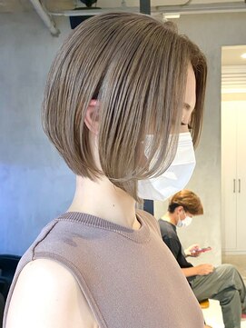 エリマ 調布(elima) 調布ダブルカラーレイヤーボブウルフショートミルクグレージュ