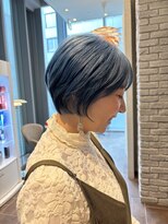 エルサフィロ ヨドヤバシ(el zafiro yodoyabashi)&nbsp;ブルーヘア　ショートボブ