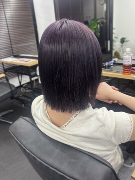 エミタス 柳通り(Emitas.) 和歌山市で人気♪艶感バイオレットカラー