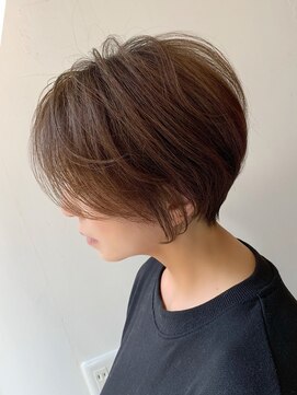 アヴァロン(AVALON) 【mag ginza】襟足スッキリ立体感ショートボブ×ハイライト